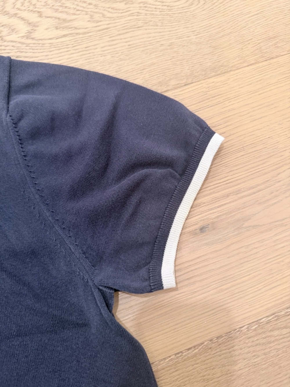 The Tie Bar Navy Knit Polo Sweater Shirt White Trim Pocket Large - Picture 3 of 7